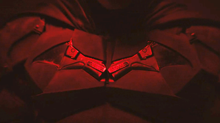 El traje del nuevo Batman de Robert Pattinson se ha filtrado por completo